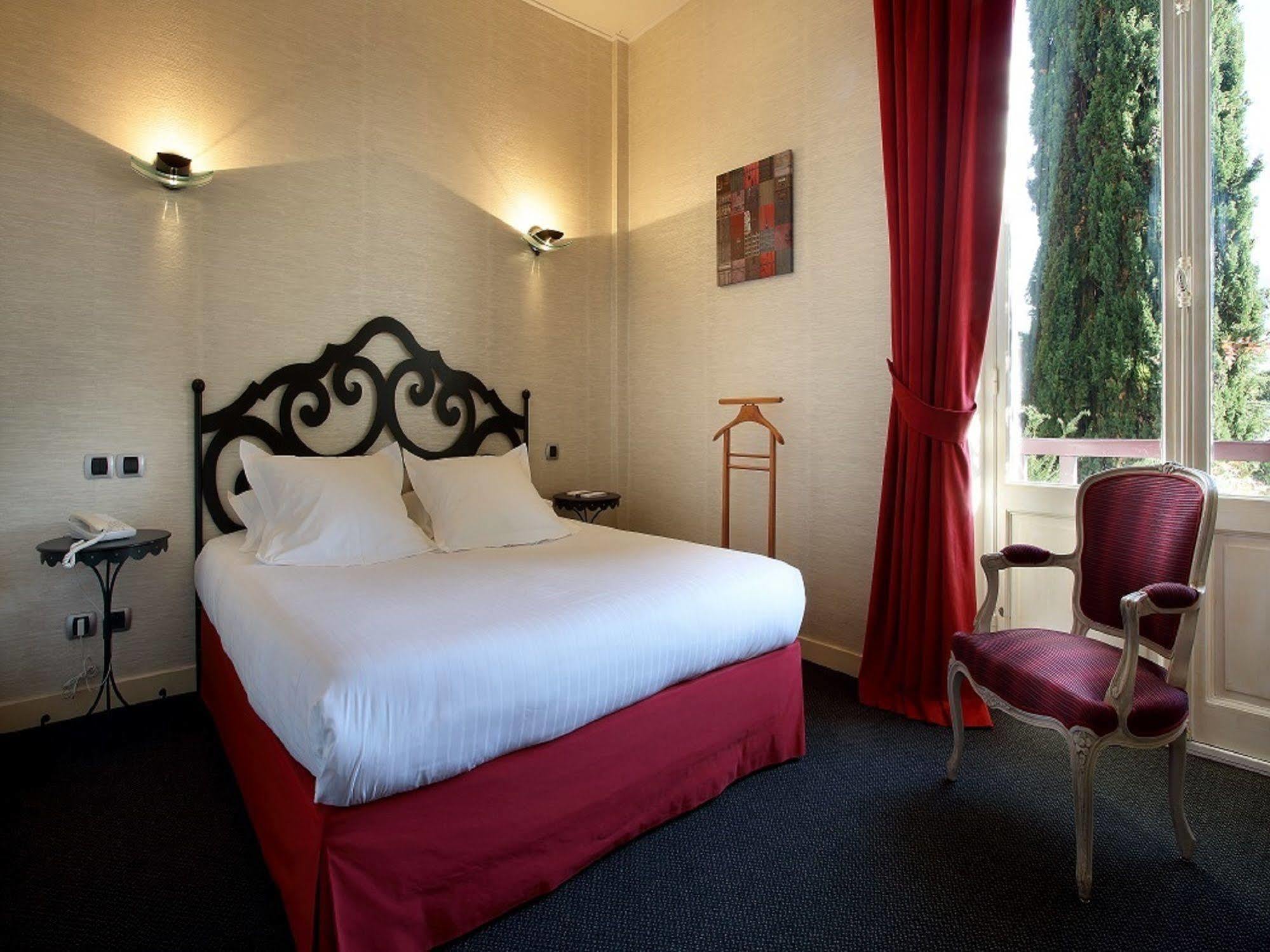 Hotel Ombremont Jean-Pierre Jacob Ле-Бурже-дю-Лак Экстерьер фото