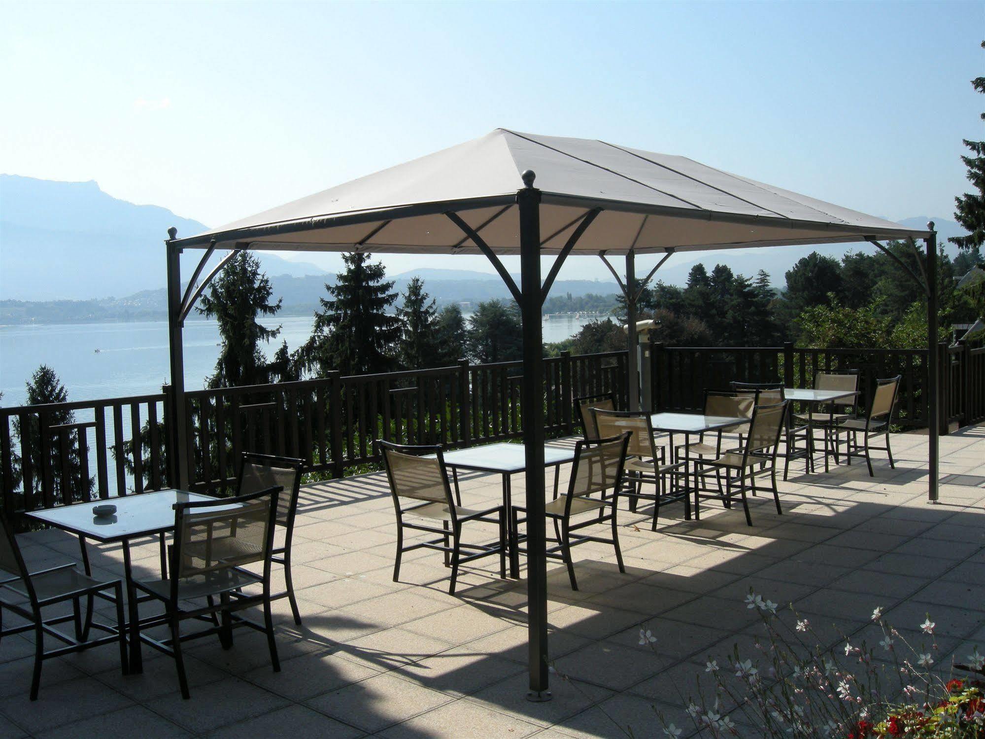 Hotel Ombremont Jean-Pierre Jacob Ле-Бурже-дю-Лак Экстерьер фото